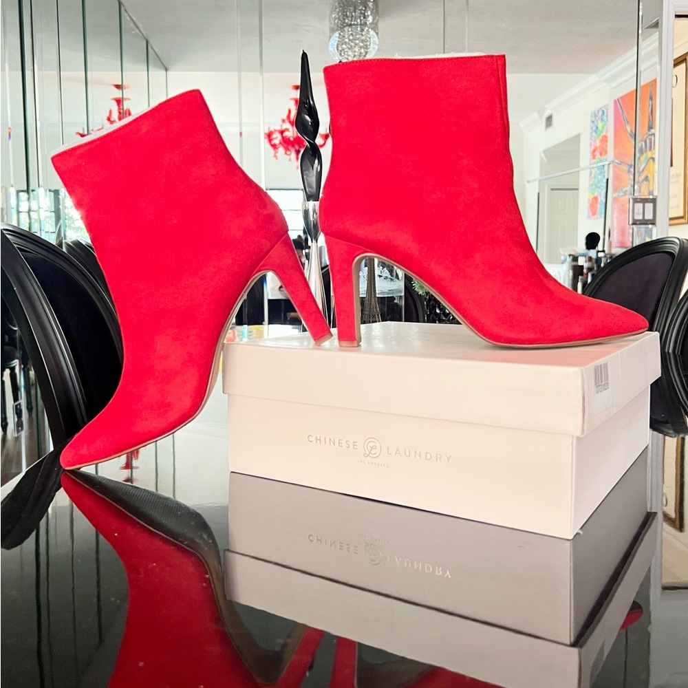 ❤️❤️Red Booties ❤️❤️Chinese Laundry Red Heeled Suedette Boots with Pointed Toe